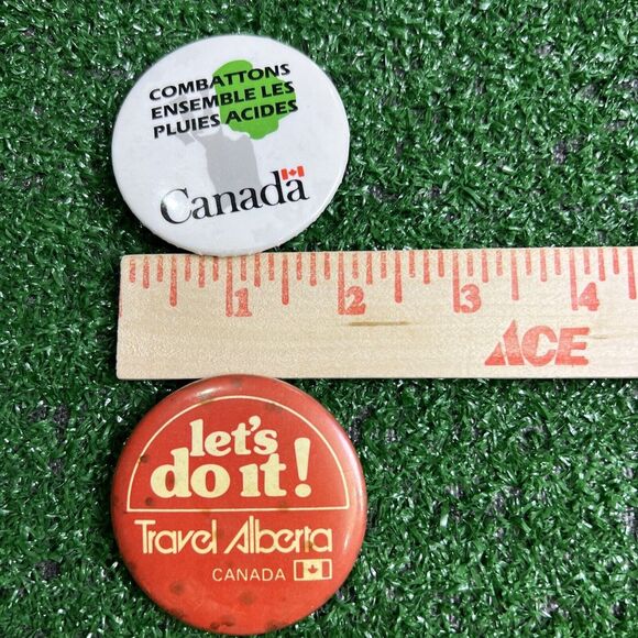 Canada Buttons Lot Of 2 Let's Do It! Travel Canada & Combattons Ensenbles - Picture 6 of 6